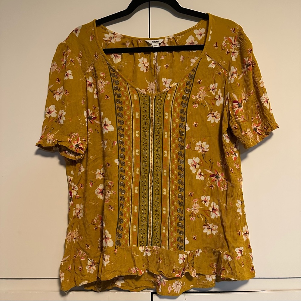 Sonoma blouse in mustard yellow with red and white flowers size Small